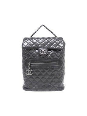 CHANEL | Bags | Chanel 22b 22 Backpack Black Gold Hardware  display picture 2